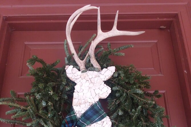 1 Hour Christmastide Walking Tour in Virginia Past and Present - Why this Christmas walk is different