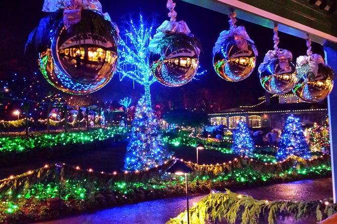 1 hour City Tour & Butchart Gardens: Christmas - Entry included! - The one-hour Victoria sightseeing tour