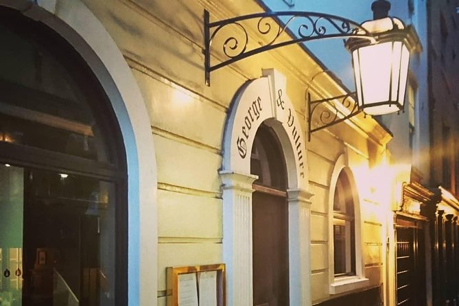 A Christmas Carol and Charles Dickens Old London Walking Tour - Leadenhall Market and the reformed Scrooge