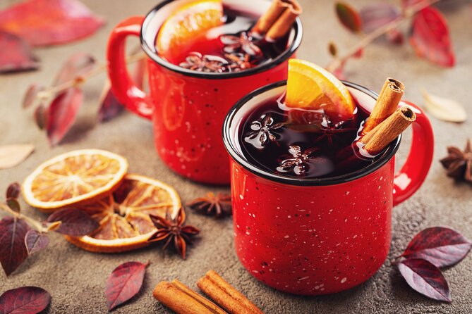 Amsterdam Christmas Walk with hot drink and Dutch treat - Jordaan supplies the warm drink and neighborhood feel