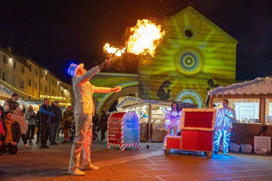 Assisi Christmas Train Tour - My take on the Assisi Christmas train