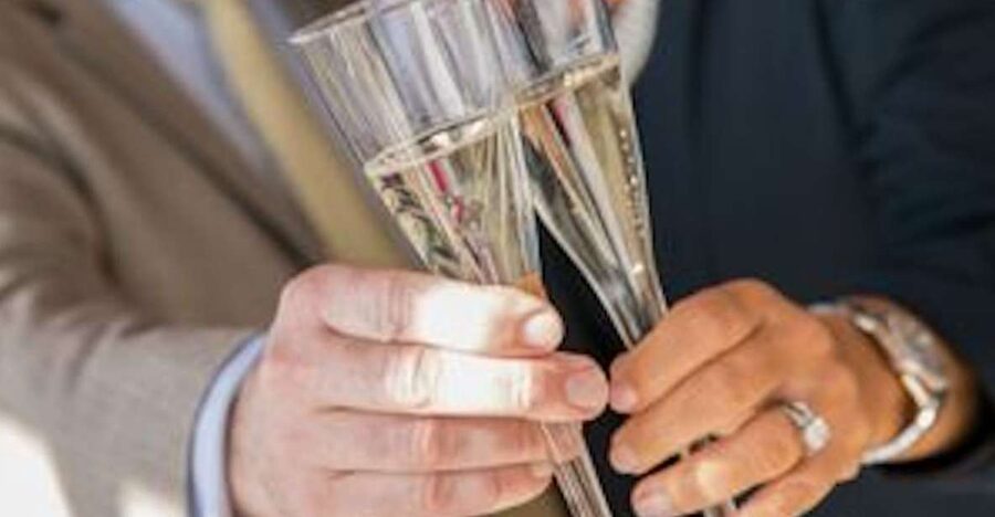 Baltimore: Christmas Day Gourmet Brunch or Dinner Cruise - What the meal feels like onboard