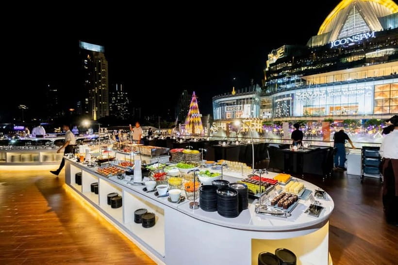 Bangkok: Celebrate New Year Opulence Dinner Cruise - Fireworks from the river