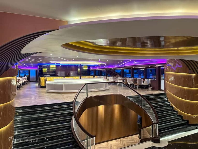 Bangkok: Celebrate New Year Opulence Dinner Cruise - The return trip is part of the planning