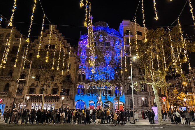 Barcelona Christmas Walking Tour - A large nativity scene at Museu Frederic Marès
