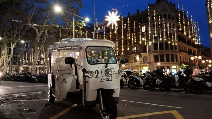 Barcelona: Private Christmas Lights Tour by Eco Tuk Tuk - The value of a $47 private ride