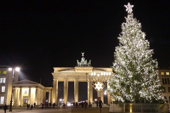 Berlin Christmas Lights Live Tour + Mulled Wine & Gingerbread - The guide and service question