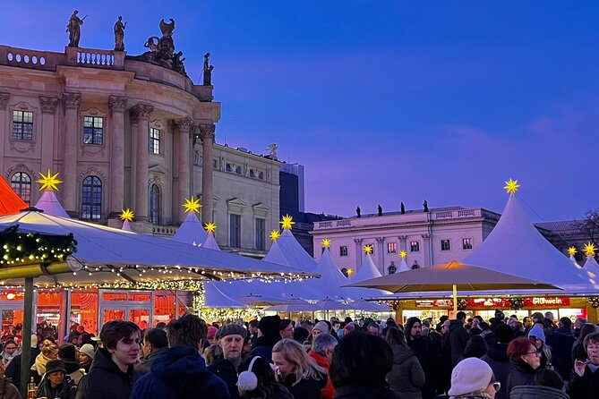 Berlin Christmas Markets Walking Tour - Brandenburg Gate starts the evening in grand style