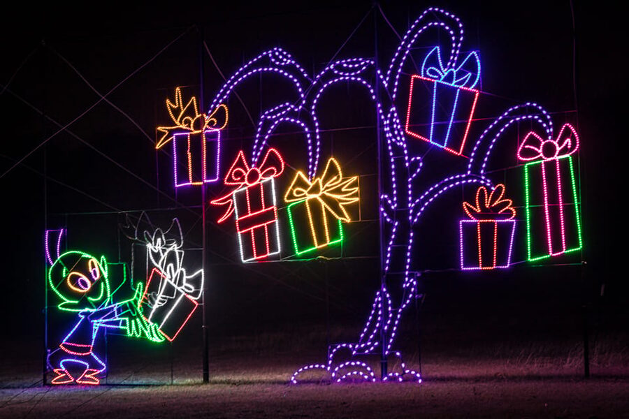 Branson: Lights of Joy Christmas Drive-Thru - From the ticket booth to Expressway lane