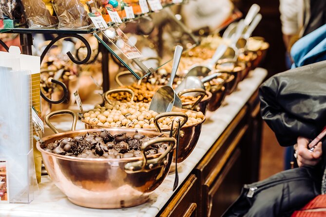 Brussels Private & Personalized Christmas Tour with a Local Guide - Key points to know before booking