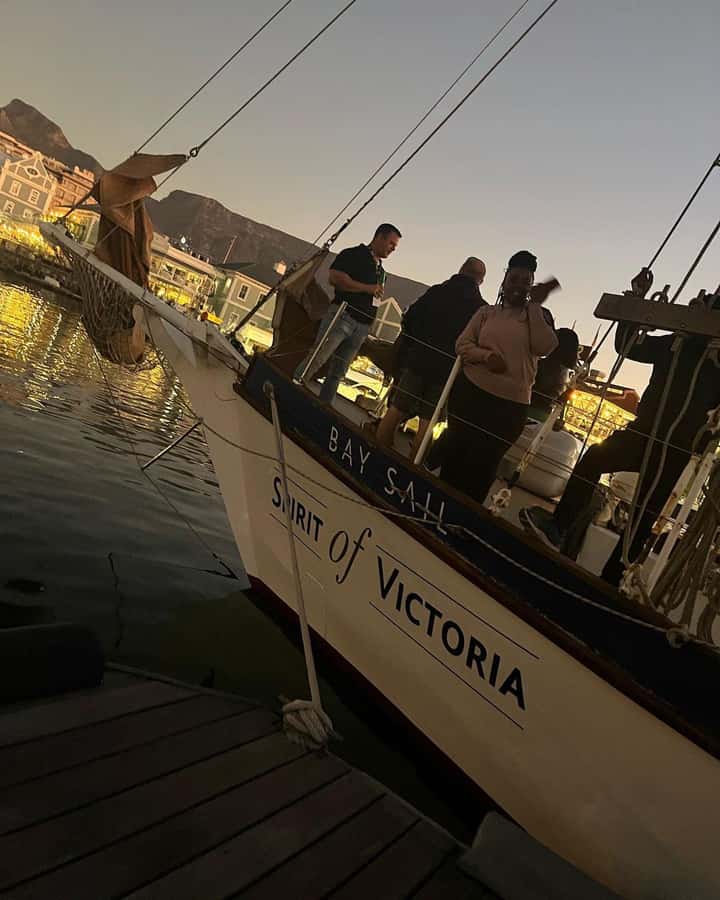 Cape Town: New Year's Eve Fireworks Cruise - Reaching Granger Bay by boat