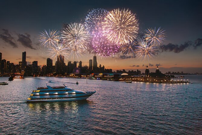 Chicago New Year's Eve Buffet Dinner Cruise on Lake Michigan - Boarding the correct vessel