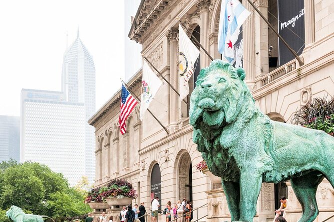 Chicago-Style Holiday Hike: Festive Food and Walking Tour - Key points to know before you book