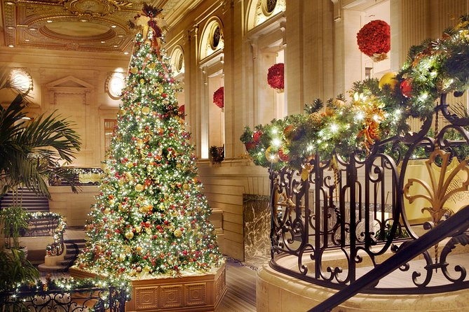 Chicago-Style Holiday Hike: Festive Food and Walking Tour - Christkindlmarket and a cup of holiday cider