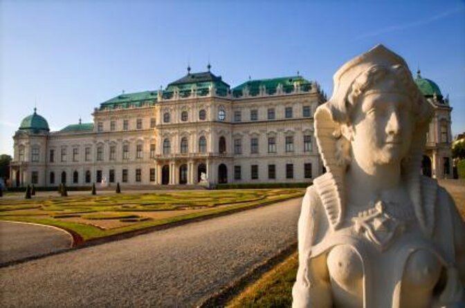 Christmas at Belvedere: 3hr Private Tour of Upper Palace & Market - Key points to know before booking