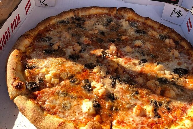 Christmas Cove and Pizza Pi Happy Hour Sail Tour - Key points to know before you book