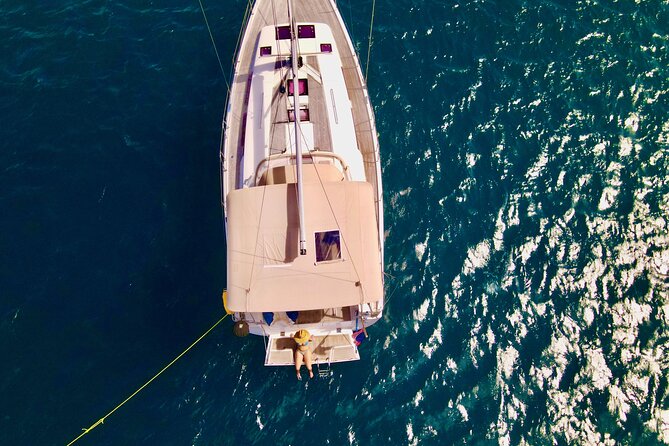 Christmas Cove and Pizza Pi Happy Hour Sail Tour - Why this three-hour sail works so well
