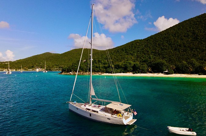 Christmas Cove and Pizza Pi Happy Hour Sail Tour - Who should book this Christmas Cove cruise