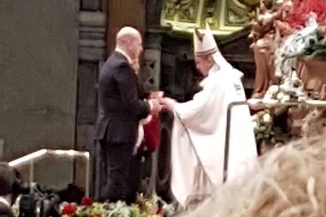 Christmas Eve Mass with Pope Leo XIV at Vatican - Private Tour - What the escort adds before and after Mass