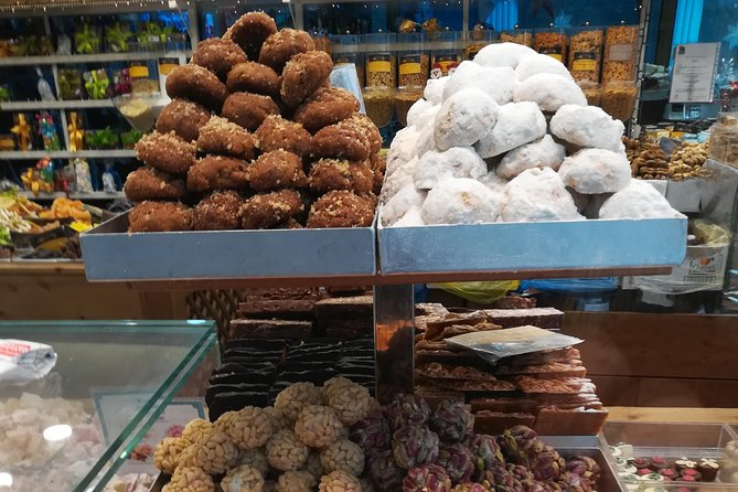 Christmas food and walking tour in Athens - Starting Christmas Athens at Syntagma Square