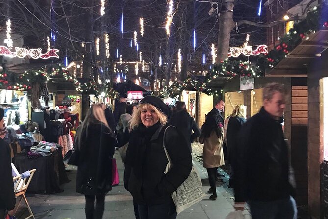 Christmas Guided Walking Tour in York - Lights, shopping, and the Christmas Market