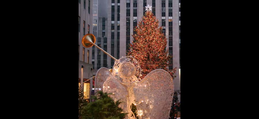 Christmas in New York: Iconic Holiday Lights Tour - Times Square sets the holiday mood