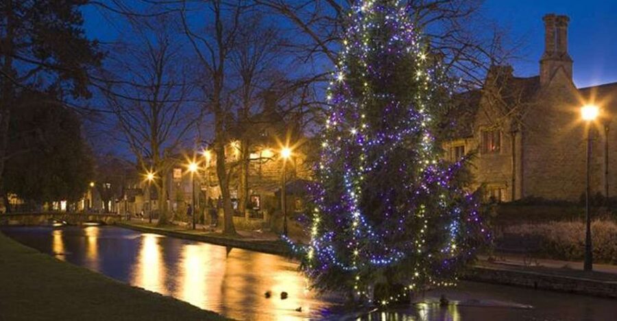 Christmas in Oxford, the Cotswolds and Stratford with Lunch - Meeting the coach at Victoria