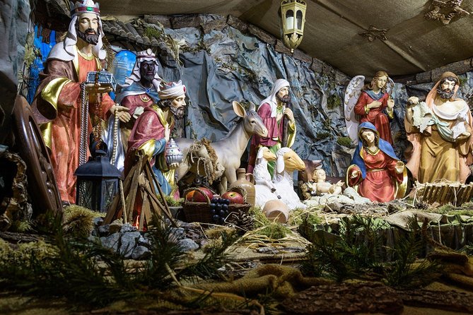 Christmas in Rome Walking Tour - Piazza Navona brings the festive finish