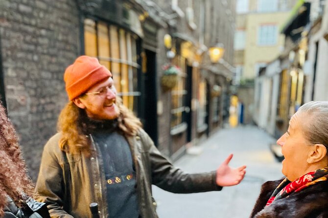 Christmas Lights and Markets Guided Walking Tour with Mulled Wine - The mulled wine stop adds a useful winter pause