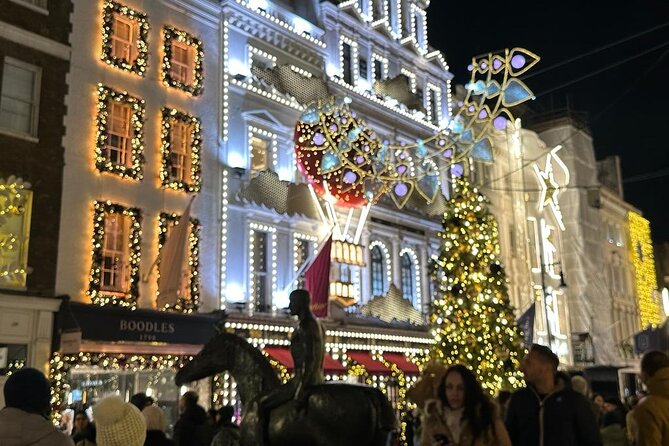 Christmas Lights and Markets London Taxi Tour - Trafalgar Square: the grand final stop