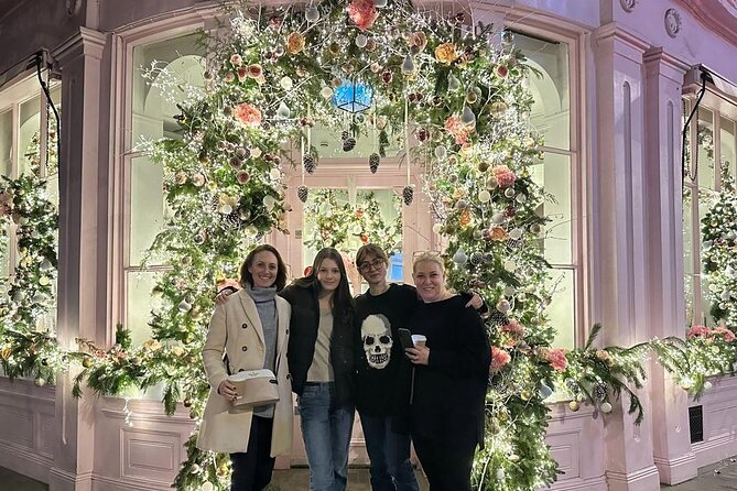 Christmas Lights and Markets London Taxi Tour - Three hours, six stops, and the pace to expect