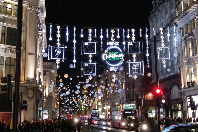 Christmas Lights Open-Top Bus Tour - Oxford Street’s famous Christmas display