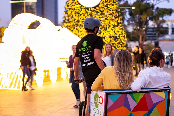 Christmas Lights Rickshaw Tour in Perth - Music, jokes, and the social side of the ride