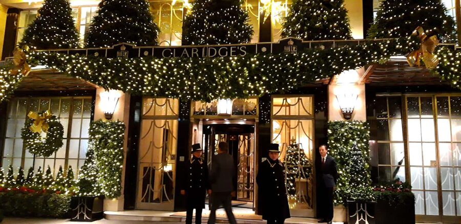 Christmas Lights Taxi Tour with Hotel Pickup - What the three to four hours really gives you