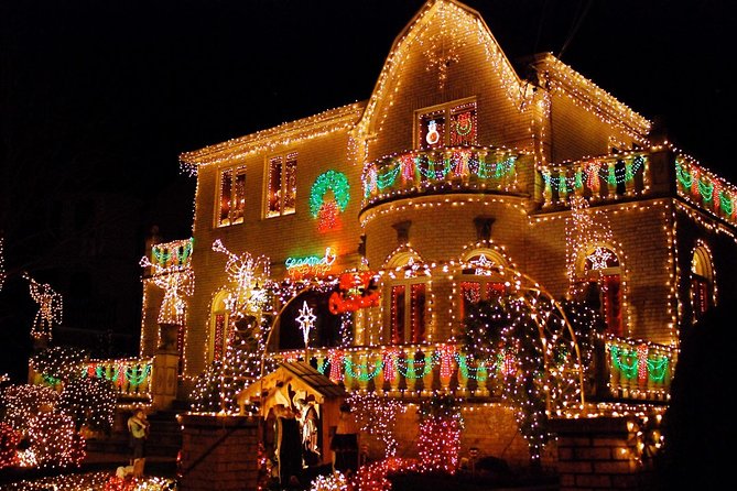 Christmas Lights Tour - Why this tour works for a Christmas night in New York