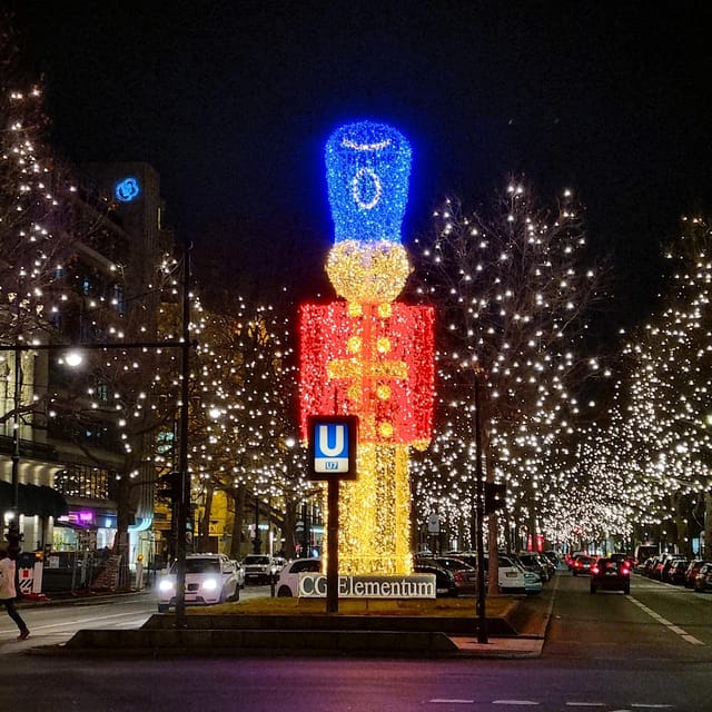 Christmas market lights tour bus through Berlin, free mulled wine (2.5 hours) - Potsdamer Platz adds a modern Christmas scene