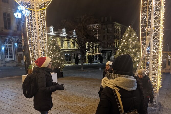Christmas Walking Tour in Old Montreal - Lights, storefronts, and the history behind the holidays