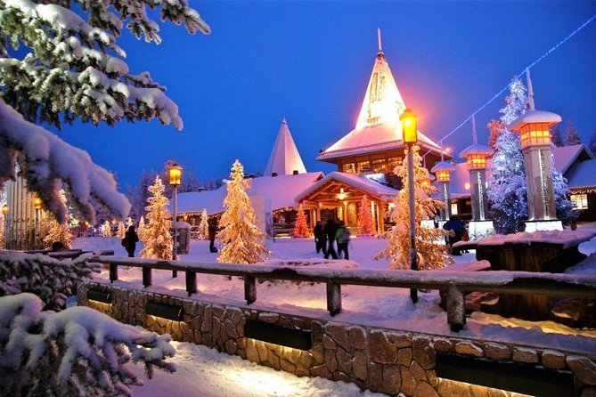 City Sightseeing and Santa Village Guided Tour, Small group - Meeting Santa in his village office