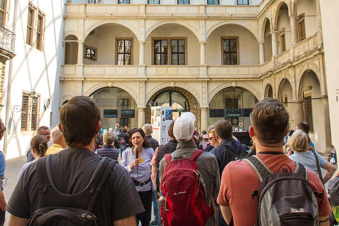 City Tour and Guided Tour in the New Green Vault - Program C - The Festive - A smart way to meet Dresden’s historic center