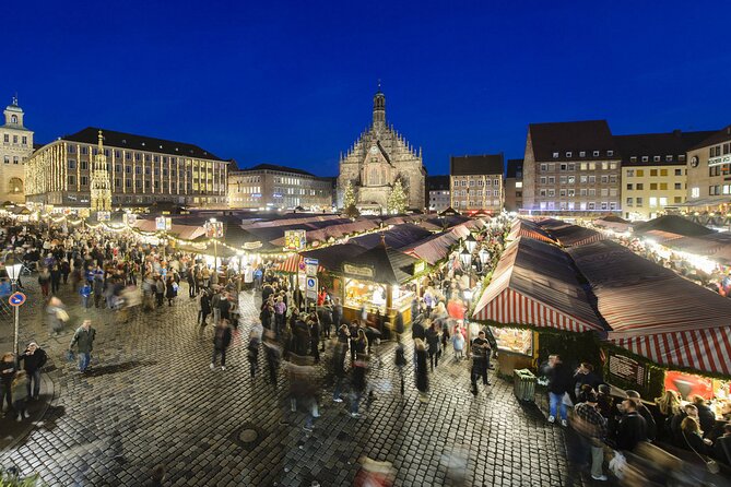 City tour through Nuremberg with the little train - Christmas tour - What this little train actually shows you