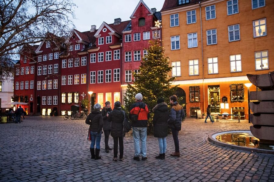 Copenhagen: Christmas Walking Tour with Treats and Drinks - Is $78 a fair price?