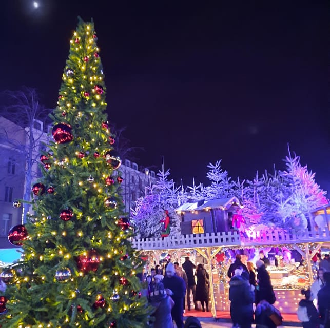 Discover the magic of Christmas in Brussels with a local guide - Who will enjoy this short Christmas walk