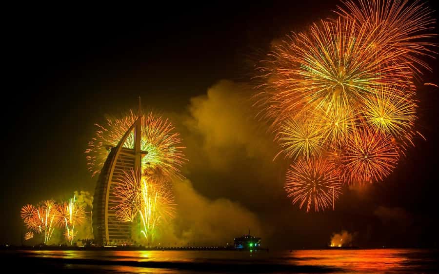 Dubai: New Year Eve Luxury Yacht Fireworks View & BBQ Cruise - Key points at a glance