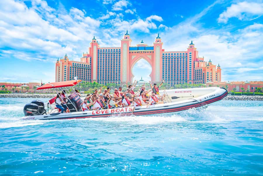 Dubai - New Year's Eve Fireworks show on a Speedboat - Booking details worth knowing