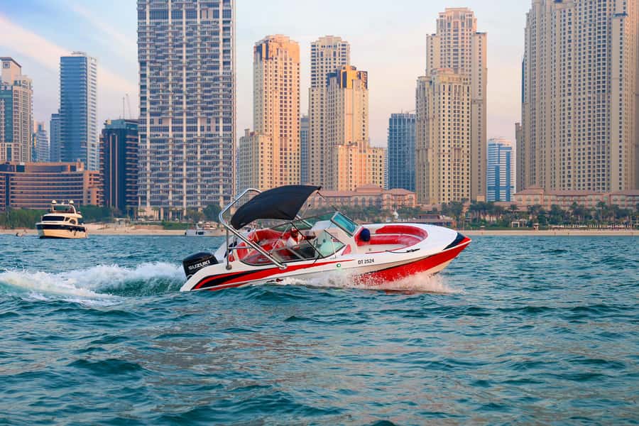 Dubai: New Year's Eve Private or Shared Fireworks Boat Tour - Ain Dubai from the water