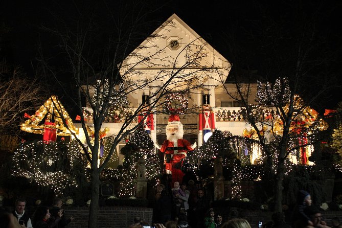 Dyker Heights Brooklyn Christmas Lights Tour - Who will enjoy this Christmas lights tour most?