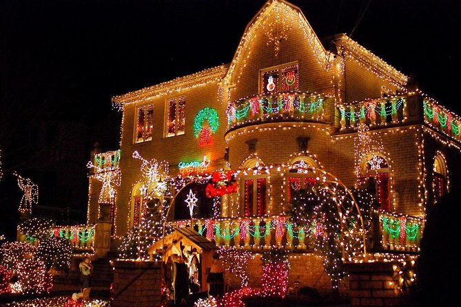 Dyker Heights Christmas Lights and NYC Skyline View Bus Tour - Battery Park City and the first sunset view
