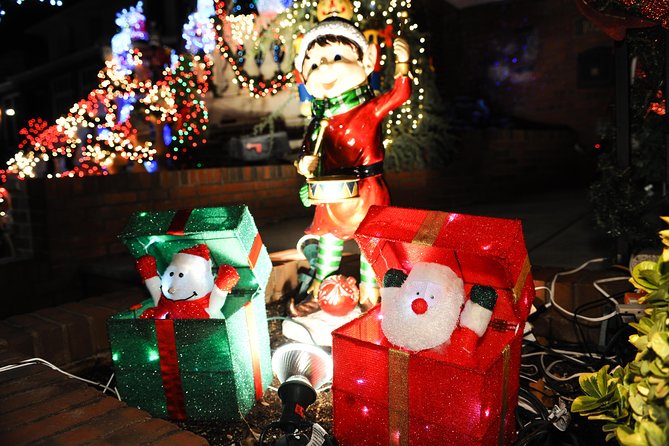 Dyker Heights Christmas Lights Express Bus from Times Square - Cocoa, cookies, and the small festive touches