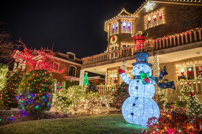 Dyker Heights Christmas Lights Express Bus from Times Square - Booking advice before you commit