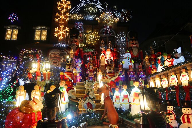 Dyker Heights Christmas Lights Tour from Times Square - Why Dyker Heights is worth the ride from Manhattan